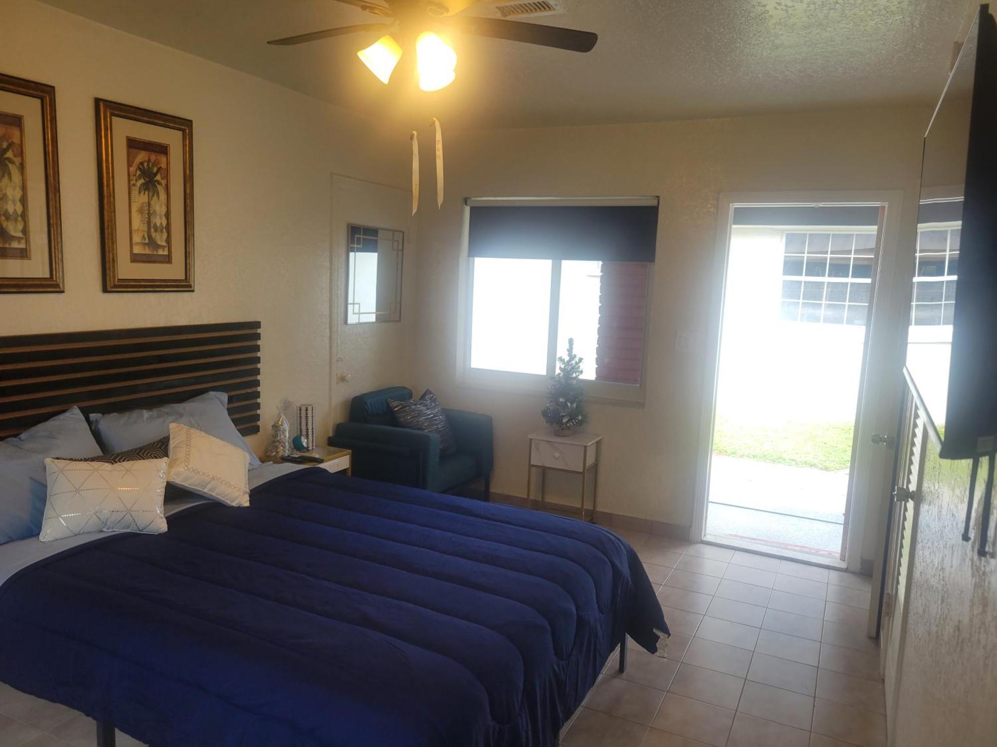 Madison Apartment *